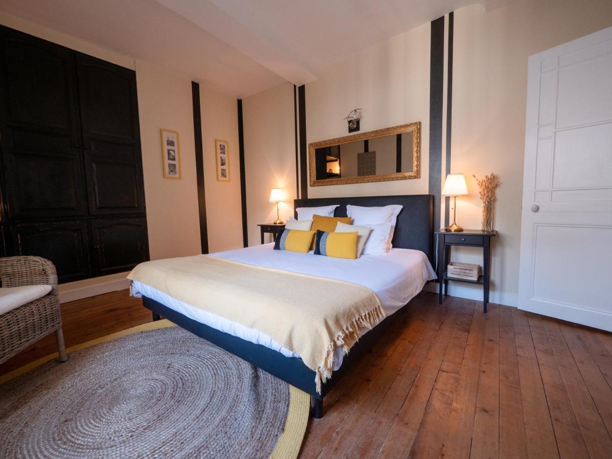 Clos Saint Martin Caen Bagian luar foto